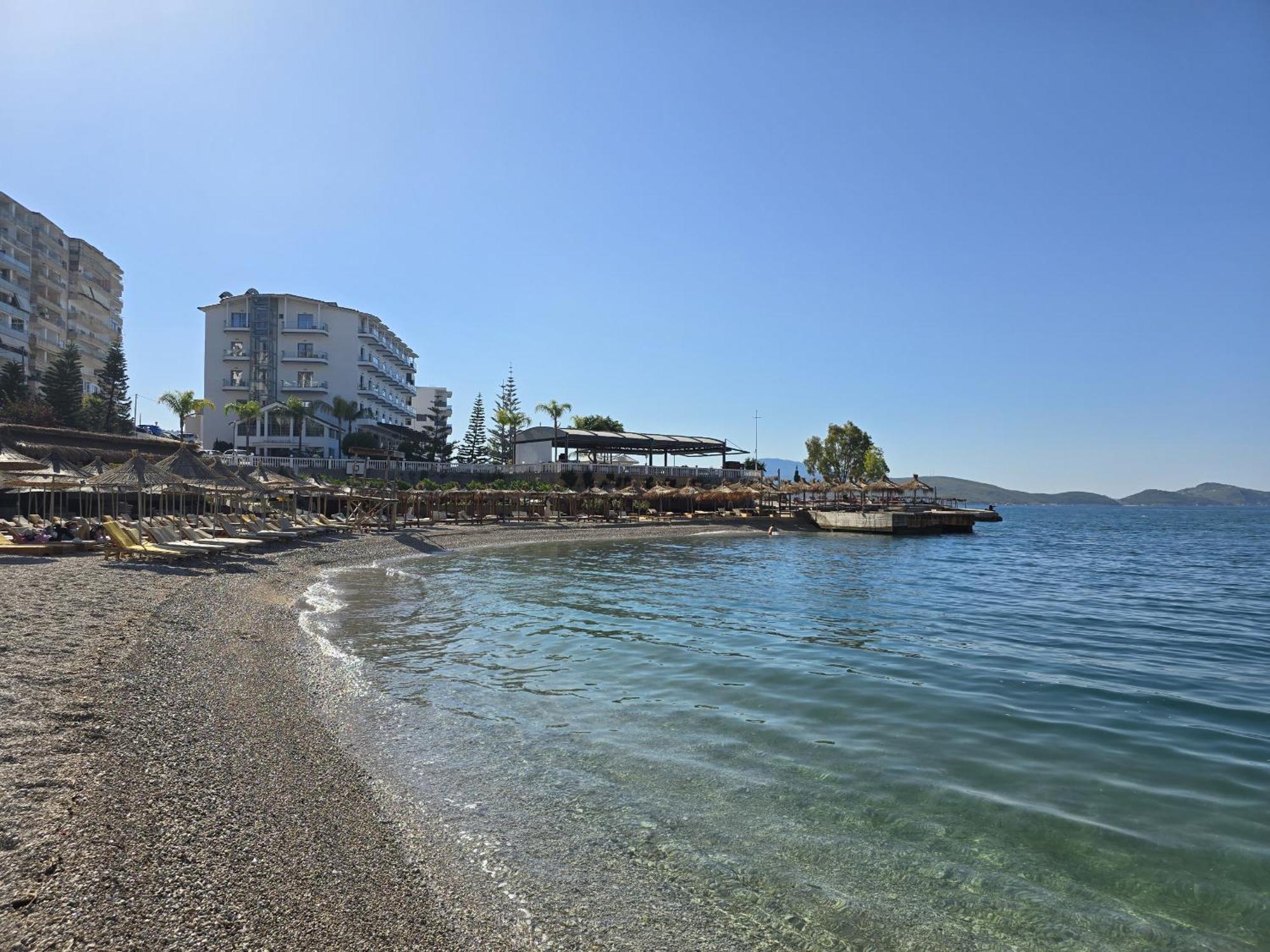 Apartments Blue Horizons Sarandë Exteriör bild